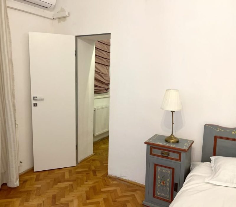 Sweet_49_Apartment_04